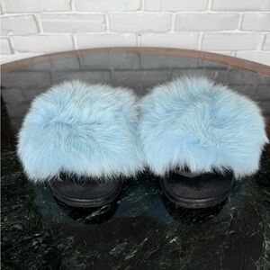 FUR FLIP FLOPS
